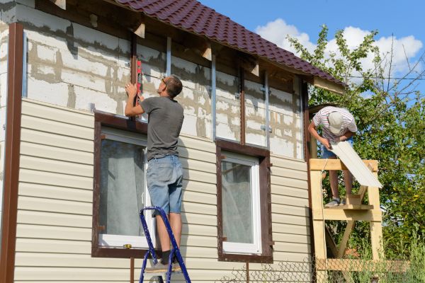 Cost of Handyman Siding Repair in New Berlin