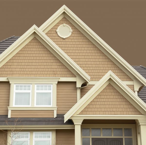 Cost of Vinyl Shake Siding Repair in New Berlin